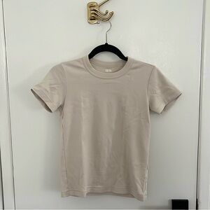 UNIQLO Crew Neck Tshirt